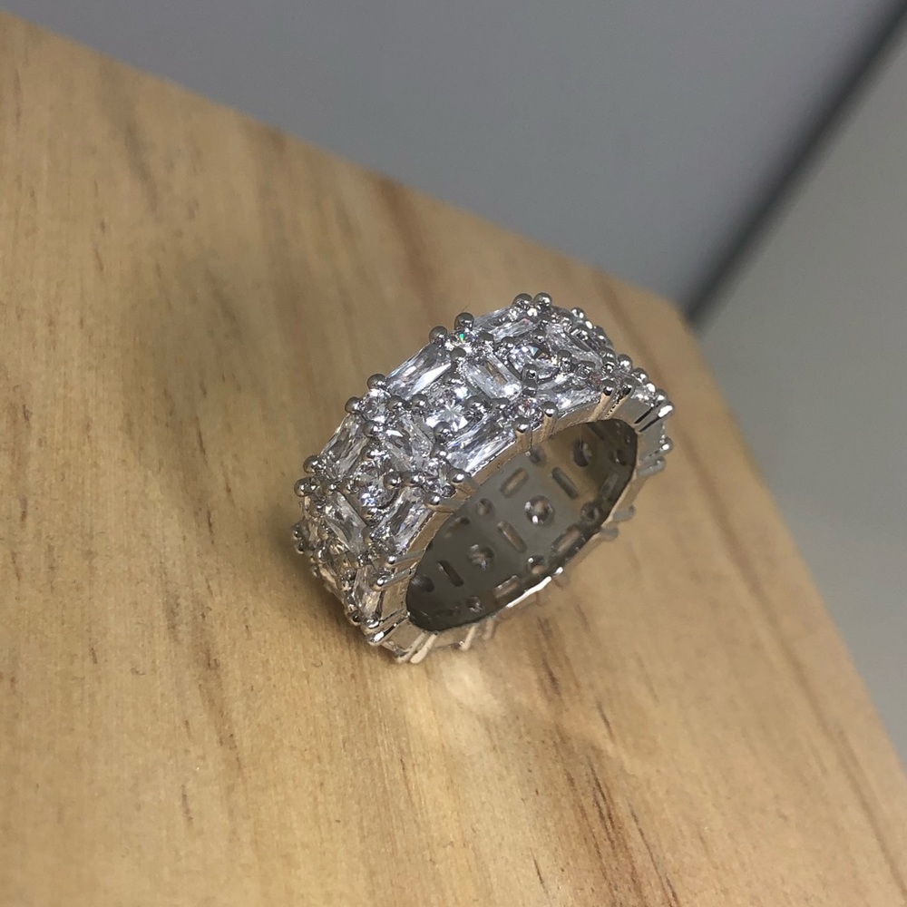 4ct multi stone extra wide eternity band - Picture 6 of 9
